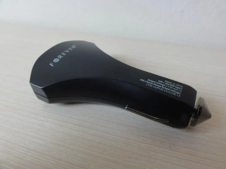ladowarka-samochodowa-usb-typ-c-forever-3000-ma-napiecie-wyjsciowe-3-6-v