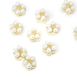 kwiatki-perlowe-3d-do-zdobienia-paznokci-molly-nails-nr-3-10-szt