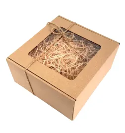 pudelko-prezentowe-z-okienkiem-20x20x10-cm-wypelniacz-30g-sznurek
