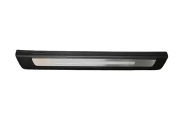 nowa-oryginalna-listwa-progowa-prawy-przod-audi-q5-80a853374a9b9