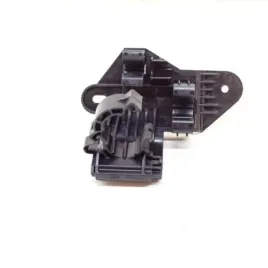 nowe-mocowanie-przewodow-klimatyzacji-vw-6c0820771