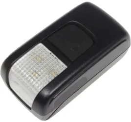 latarka-magnetyczna-w-bagazniku-3t0947417e9b9