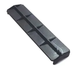 nakladka-uchwytu-linek-ciegna-pokrywy-maski-skoda-fabia-3-6r0823347