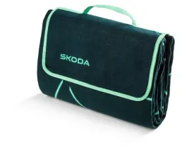 koc-piknikowy-poduszka-polar-skladany-skoda