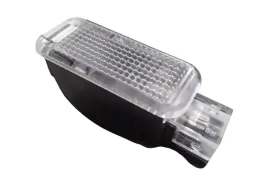 lampa-oswietlenia-wnetrza-oe-vw-4b0-947-415a