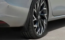 chlapacze-tylne-skoda-superb-iv-limousine-nowe-oryginalne