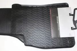 nowe-oryginalne-dywaniki-przod-audi-a4-b6-b7-aso