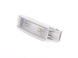 nowa-oryginalna-lampka-podsufitki-vw-superb-od-aso