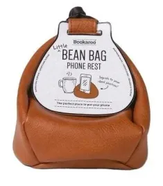 bookaroo-bean-bag-pufa-pod-smartfon-brazowa