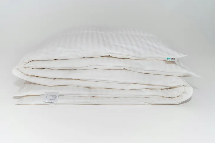 nowosc-koldra-premium-silver-155x200cm-material-wypelnienia-puch