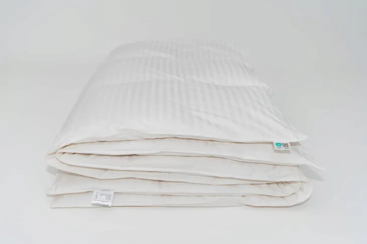 nowosc-koldra-premium-silver-200x200cm-material-wypelnienia-puch