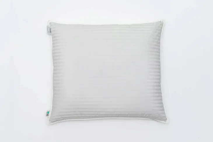 nowosc-koldra-premium-silver-200x200cm-stan-nowy-material-wypelnienia-puch