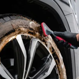 k2-trixon-szczotka-do-czyszczenia-opon-wycieraczek-gumowych-tire-brush