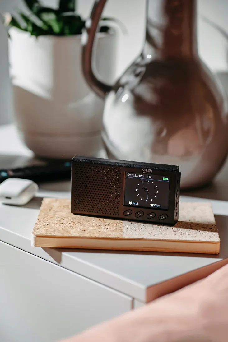 radio-przenosne-lcd-bluetooth-zegar