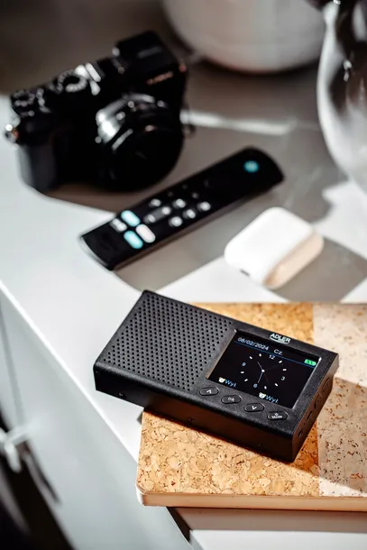 radio-przenosne-lcd-bluetooth-zegar