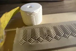 mini-roller-walek-z-tekstura-do-gliny-wzor-aztecki