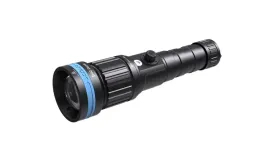 latarka-led-do-nurkowania-xtar-d40-zoom-1600lm-zestaw-z-akumulatorem-i-lado