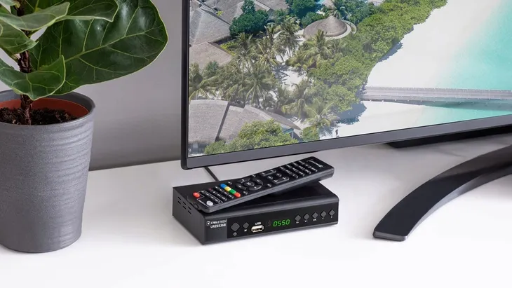 tuner-dekoder-tv-dvb-t2-h-265-hevc-pvr-cabletech