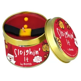 swieca-zapachowa-w-puszce-sleighin-it-bomb-cosmetics