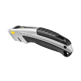 noz-z-ostrzem-trapezowym-stanley-dynagrip-180mm-0-10-788