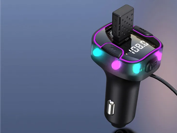 transmiter-bluetooth-samochodowy-fm-3x-usb-typ-c-adapter-ladowarka-marka-rozz-kod-producenta-10150-rozz-gabb