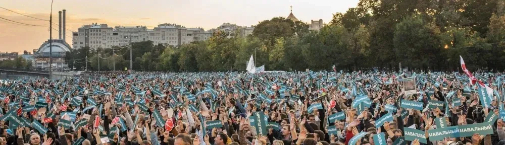 fotoalbom-eto-navalnyj-evgenij-feldman-9789934384424-stan-nowy