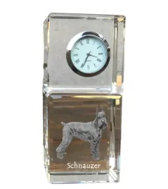 sznaucer-schnauzer-i-krysztalowy-zegarek-ze-zdjeciem-zdjecie-psa-w-krys