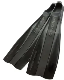 pletwy-do-plywania-i-nurkowania-cressi-freefrog-czarne-39-40