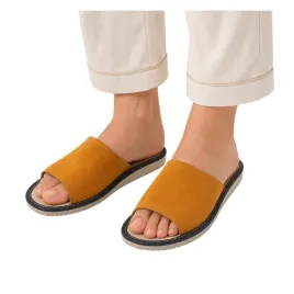 damskie-klapki-miodowe-pantofle-kapcie-zamszowe-odkryte-slippers-r-39