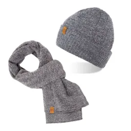 czapka-meska-zimowa-jesienna-elegancki-szalik-klasyczny-brodrene-szary-2w1