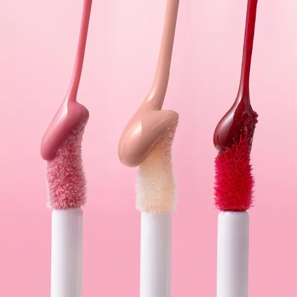 hean-blyszczyk-lip-oil-cherry-04-poziom-krycia-niski