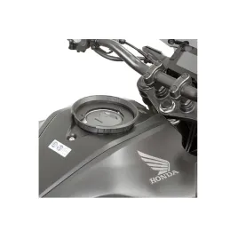 mocowanie-tanklock-givi-bf41-na-bak-motocykla-do-honda