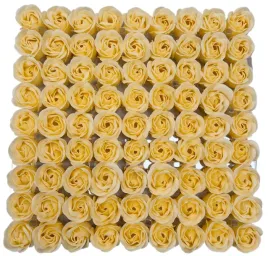 kremowe-roze-mydlane-prezent-kwiaty-flower-box-glowka-sztuczne-paczka-81