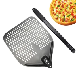 aluminiowa-lopatka-do-pizzy-perforowa-duza-powierzchnia-ergonomiczny-uchwyt
