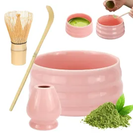 zestaw-matcha-unikatowy-z-solidna-podstawka-i-klasyczna-trzepaczka