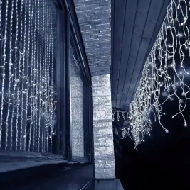 sople-300-led-lampki-choinkowe-swiatelka-zewnetrzne-wewnetrzne-biale-zimne