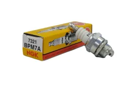 swieca-zaplonowa-ngk-bpm7a-do-pilarek-husqvarna-stihl