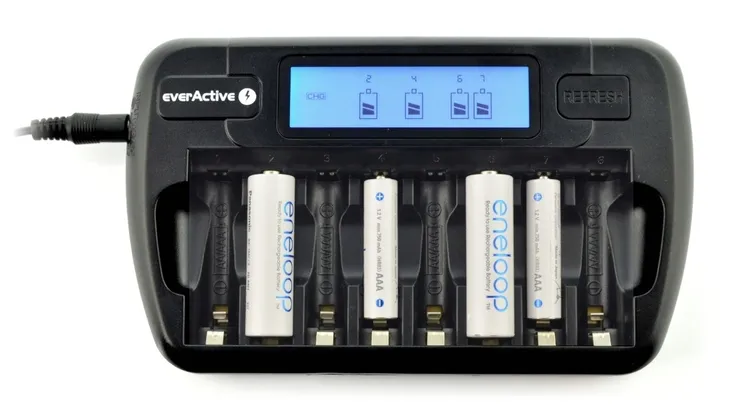 ladowarka-everactive-nc800-8-ogniw-aa-aaa