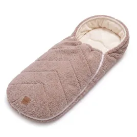 spiworek-do-wozka-gondoli-sanek-na-zime-plusz-boucle-jukki