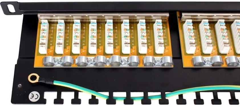 patch-panel-ftp-cat-6-24-porty-0-5u-getfort