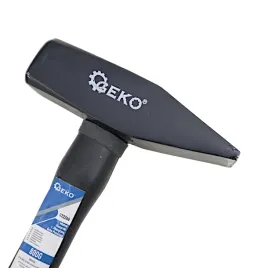 mlotek-slusarski-800-g-uchwyt-z-wlokna-szklanego-powlekany-guma