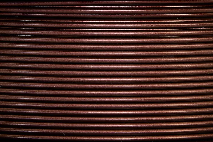 winkle-filament-pla-hd-red-interference-brazowy