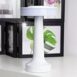 lampka-bezprzewodowa-lampka-ogrodowa-turystyczna-kempingowa-stolowa-led