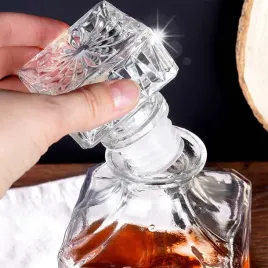 zestaw-prezentowy-do-alkoholu-karafka-szklanki-do-whisky-drinkow-butelka