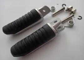 podnozki-suzuki-aluminiowe-srebrne-dedykowane