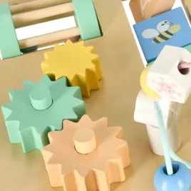 tablica-manipulacyjna-drewniana-sensoryczna-stolik-drewniany-montessori-2w1