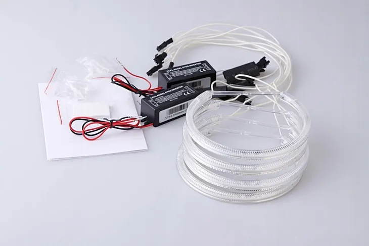 4x-ringi-ccfl-bmw-e36-e38-e39-e46-szersze-dzienne-waga-z-opakowaniem-0-12-kg-kod-taryfy-celnej-85122000