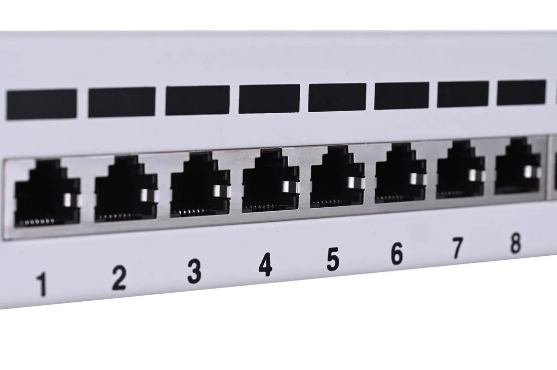 lanberg-patch-panel-10-12-port-1u-kat-6-ftp-stan-nowy