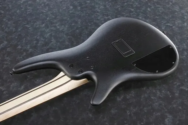 ibanez-sr305eb-wk-gitara-basowa-aktywna-5-strunowa-wersja-praworeczna