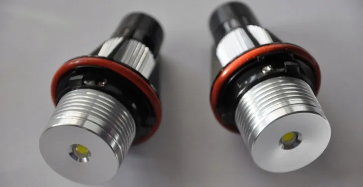 zarowki-led-marker-ringi-bmw-e39-e53-e65-e66-e60-kod-taryfy-celnej-85395200-numer-katalogowy-producenta-63126916097-63126929309
